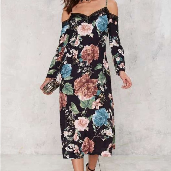 Bardot Dress - Picture 2 of 3